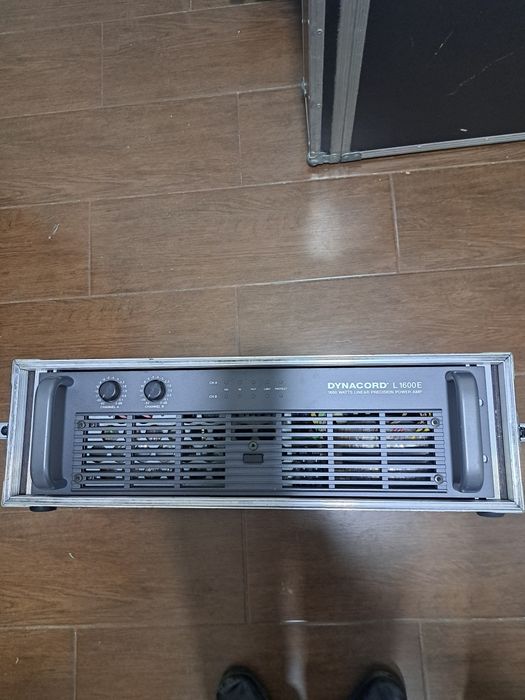 Vînd Amplificator dynacord