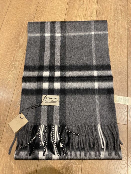 ОРИГИНАЛЕН BURBERRY Charcoal кашмирен шал