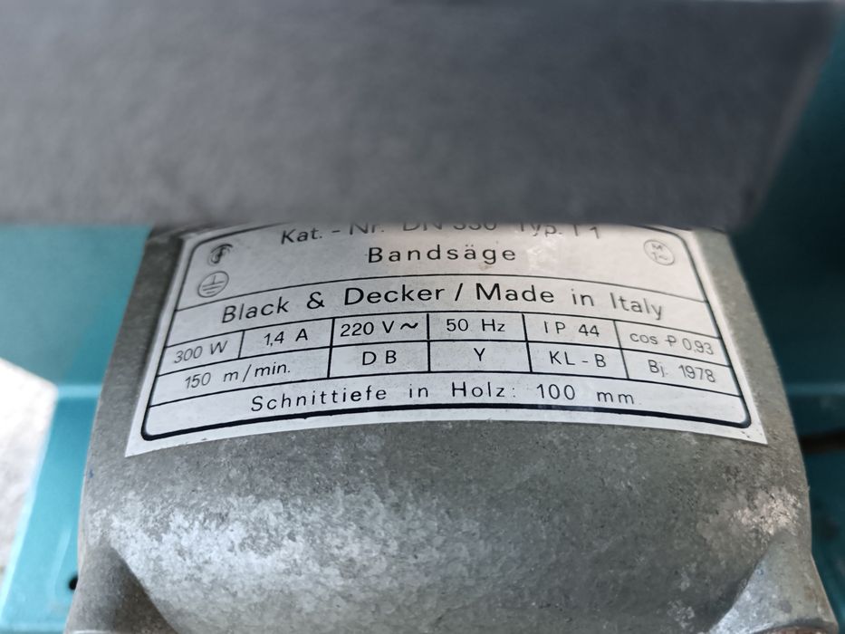 Banzic, fierăstrău cu pânză circulară, Black &Decker și Fartools, 350W