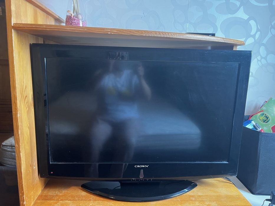 Телевизор Toshiba32/ Crown 32