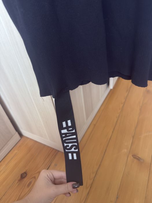 Дамски пуловери и блузи