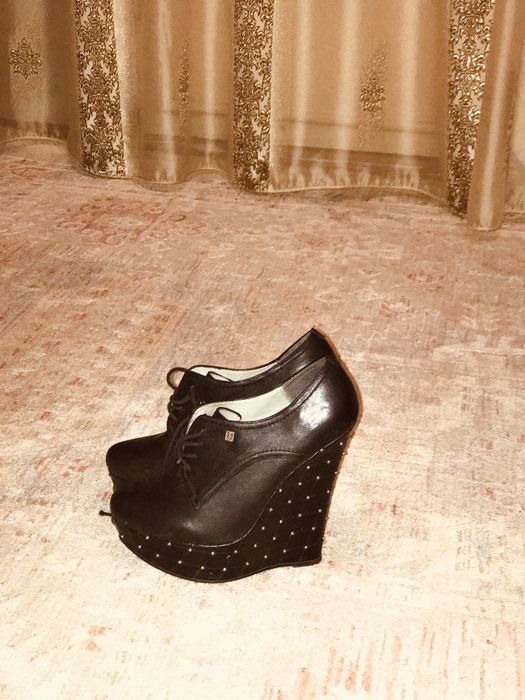 Продам обувь сапоги 35 размер