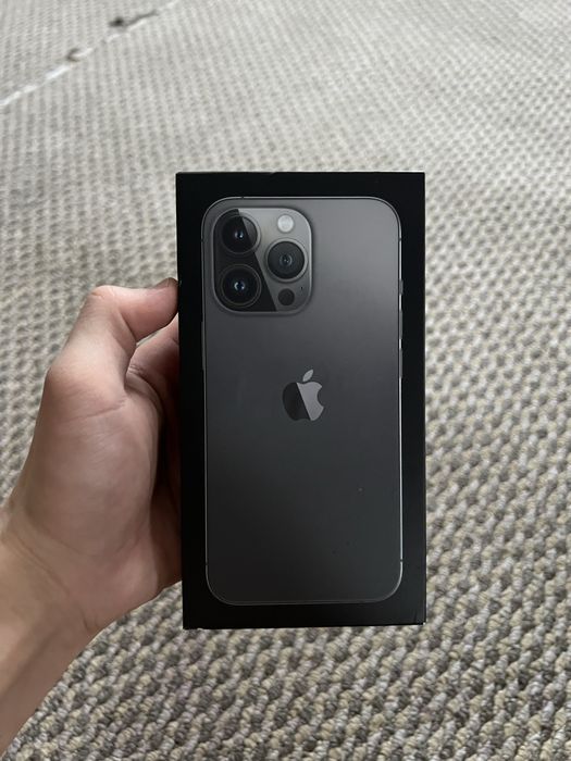 срочно продаю IPhone 13 pro