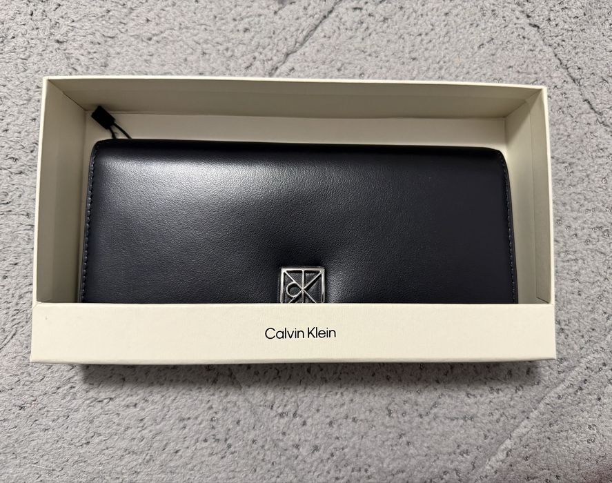 Calvin Klein дамски портфейл