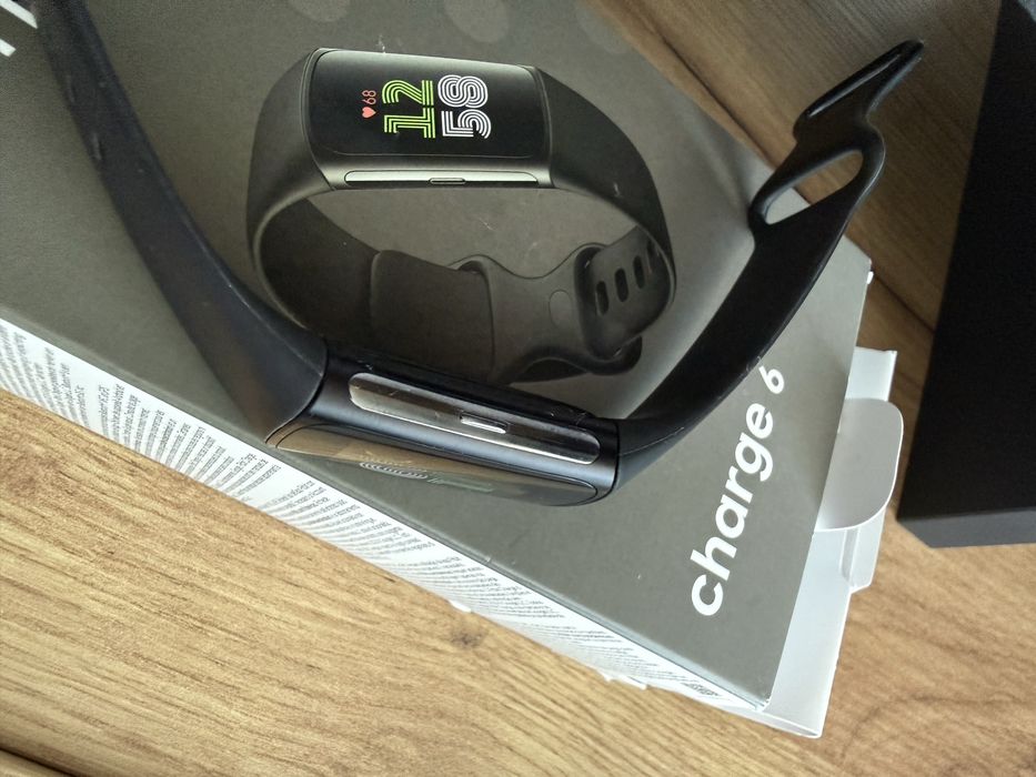 Fitbit Charge 6 – ca nou, purtat de câteva ori | GPS, ECG, AMOLED