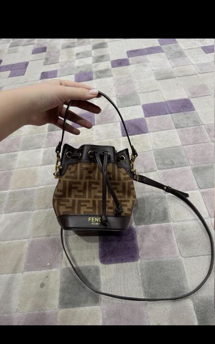 Сумка Fendi бачонок