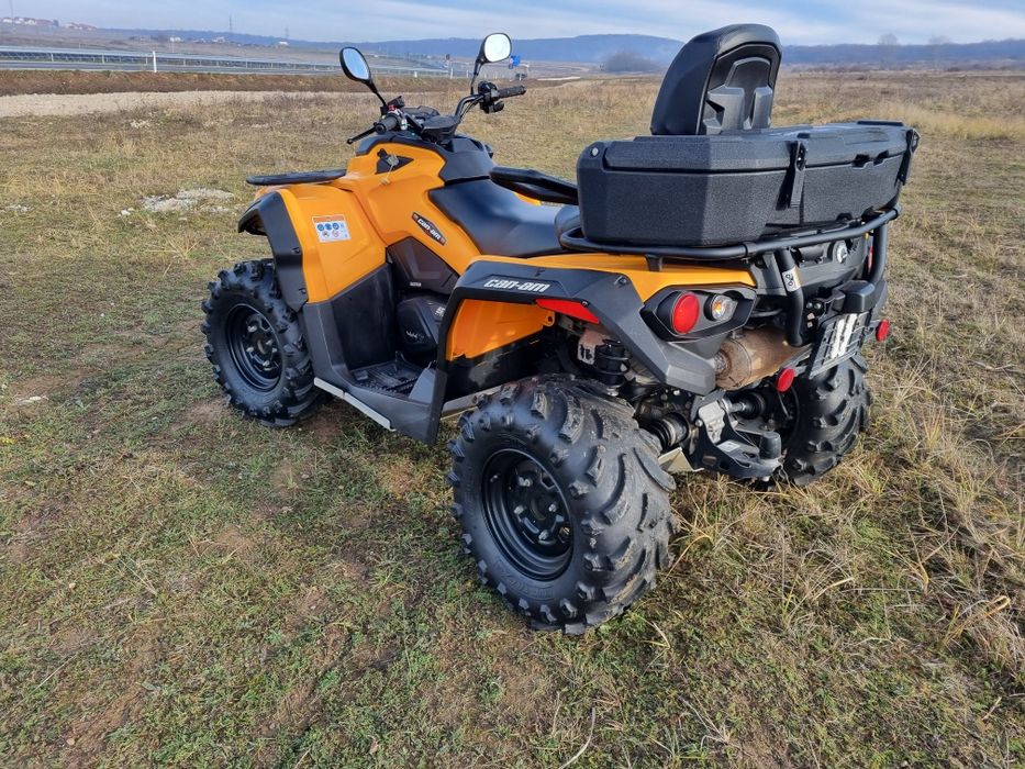 Atv Can-Am, an 2020, motor de 650cm3