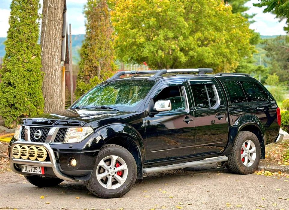 NISSAN Navara