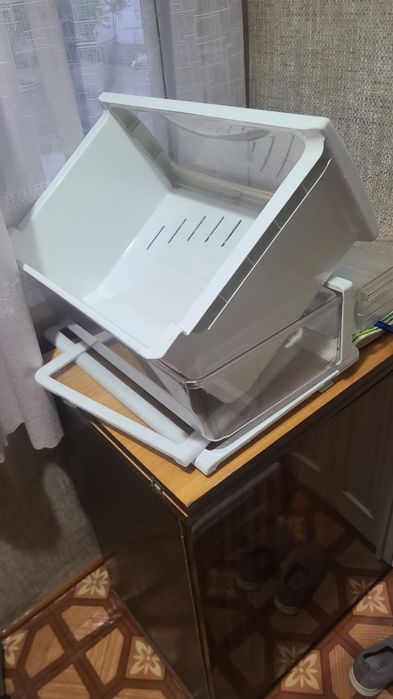 Холодильник LG .