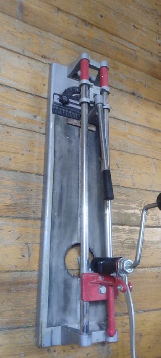 Плиткорез 50 см для керамической плитки продам