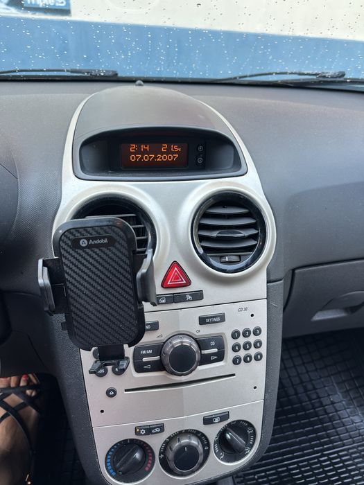 Opel Corsa 1.2 Benzină GPL – 2008 | 1.100 €