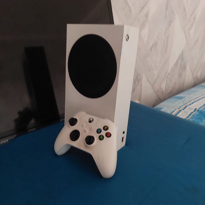 Xbox series S - 150000 тенге