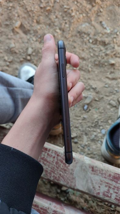 Продам айлфн11 128гб