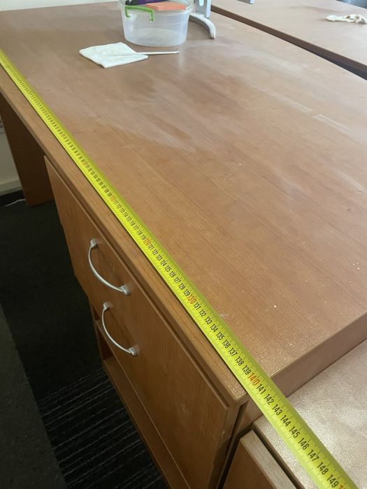 Офис бюра и шкафчета - отлично състояние