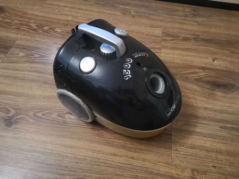 Aspirator 1500w funcțional