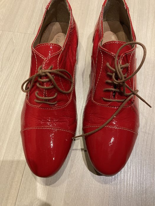 Италиански лачени обувки