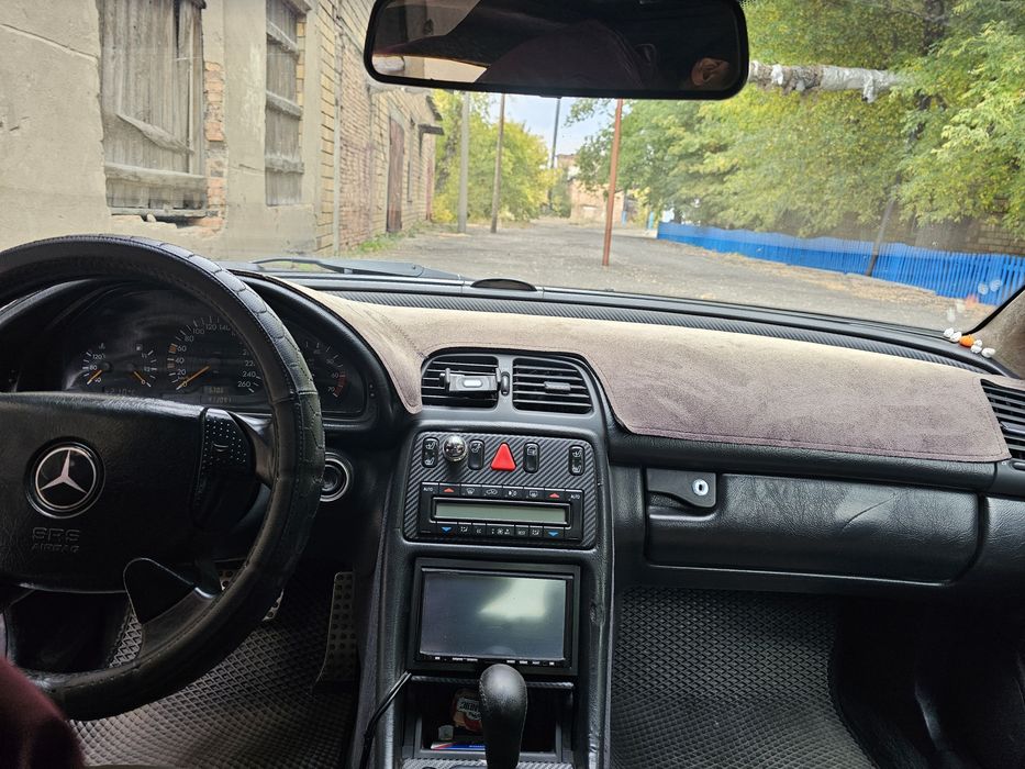 Продам Мерседес CLK230