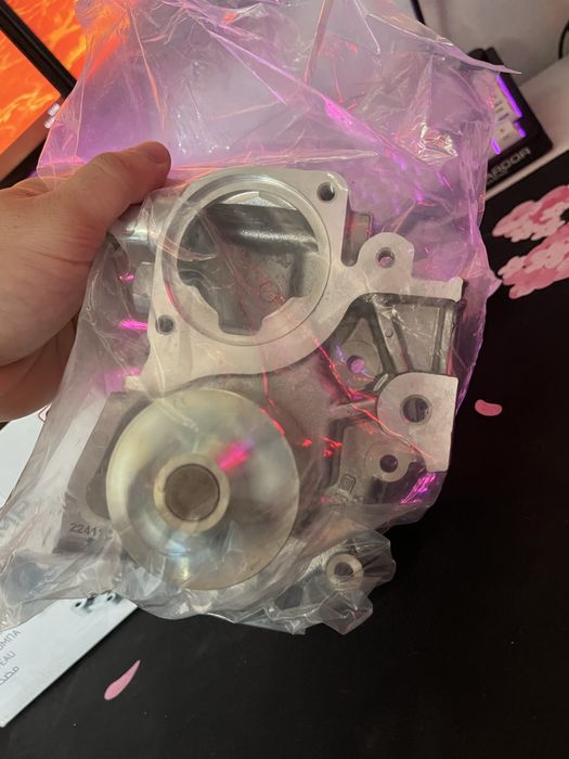 Водяная помпа Subaru Legacy Outback