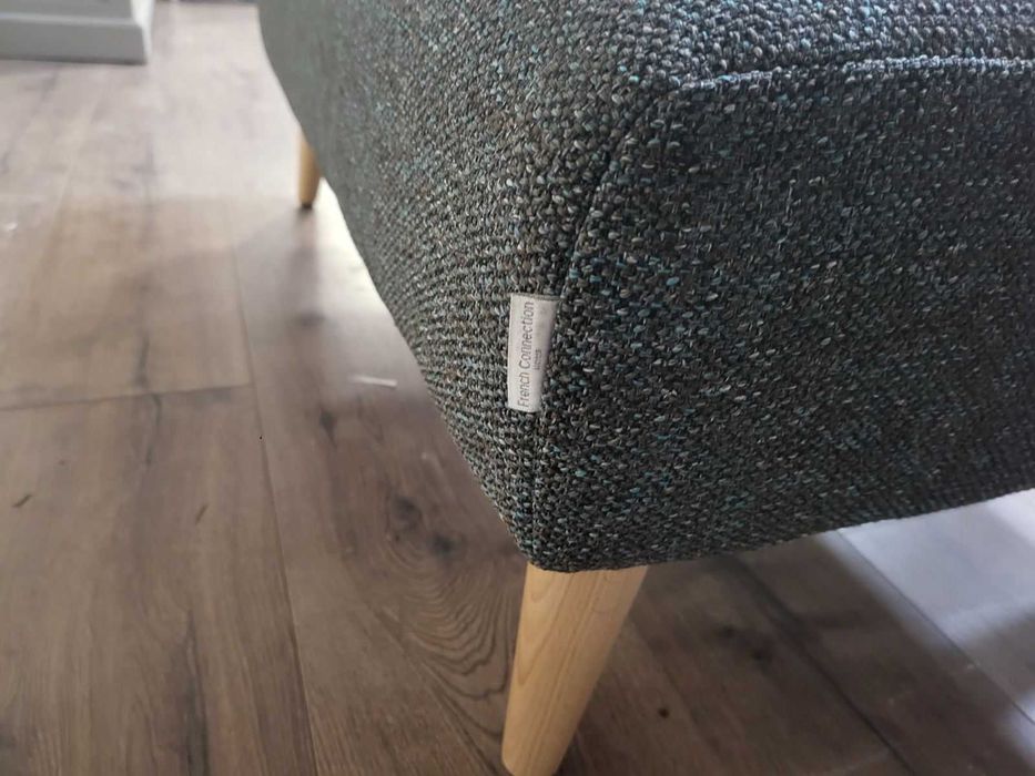 Сива табуретка от плат