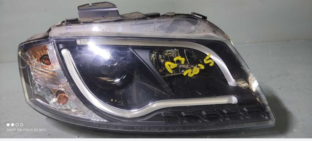 Far Dreapta Audi A3 8P Negru TUBE LIGHT cu DRL European