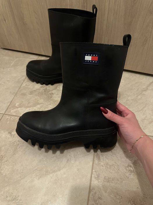 Tommy Hilfiger боти НОВО