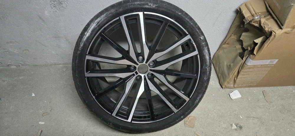 Оригинална BMW джанта Style 742M 22" 11J ET14 X5 G05 X6 G06 X7 G07