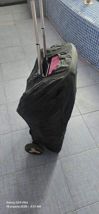 Продам прогулочную коляску