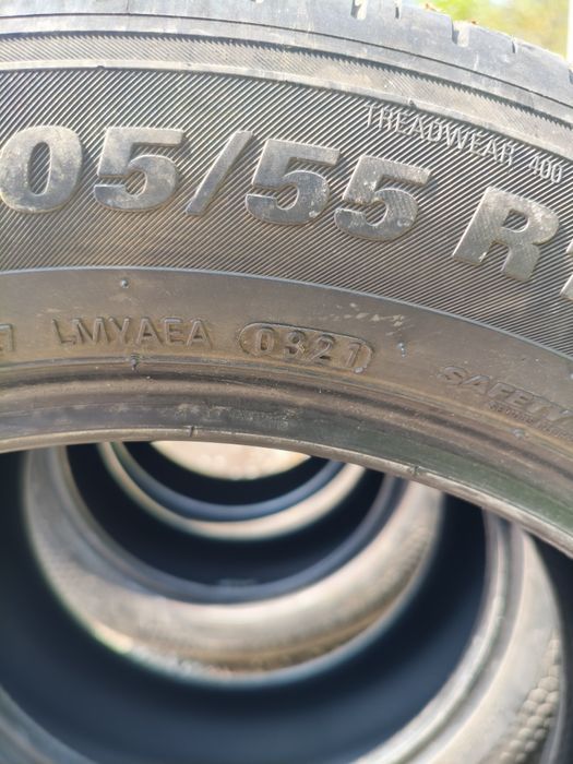 Продавам комплект 4бр.гуми Kumho 205/55 R16 летни