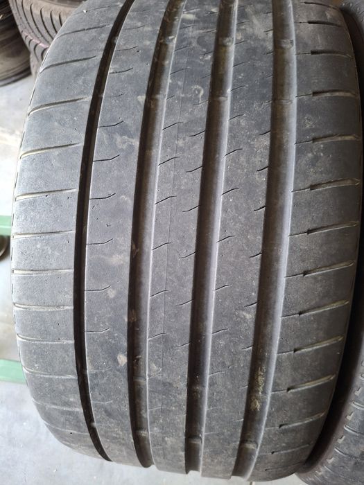 2 Anvelope de vara  265 30 r20 Bridgestone
