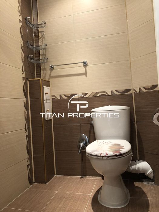 Дава се под наем Двустаен апартамент в Бургас, Център - 65 кв.м за 459 € - Снимка #5