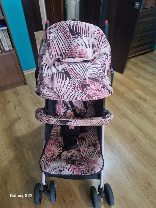 Продавам лятна количка