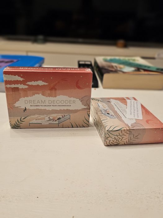 Carduri metaforice, Dream Decoder