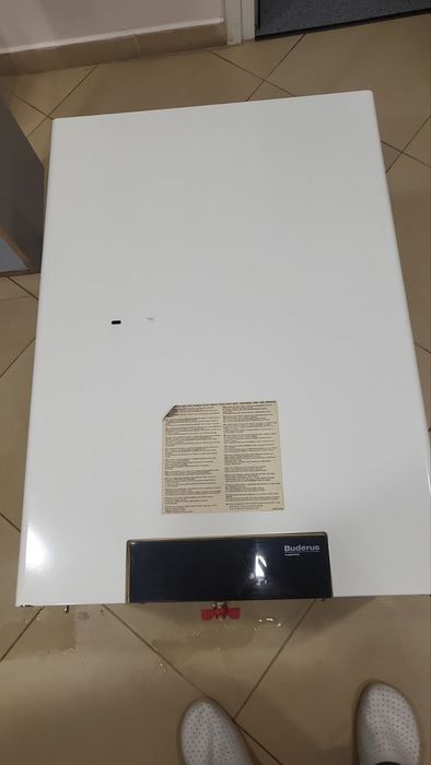 Газов котел Buderus Logamax U012-28T60 – 28 kW с вграден бойлер 60