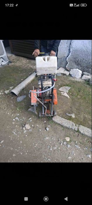 Продавам фугорес