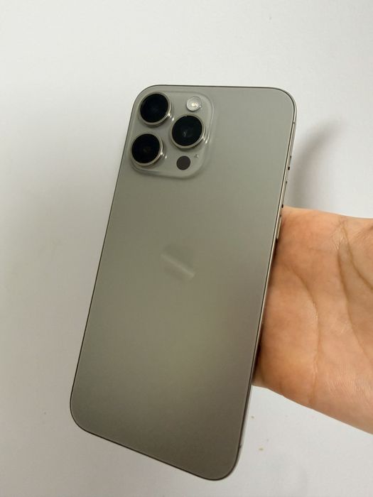Продам Iphone 15 pro max 256gb