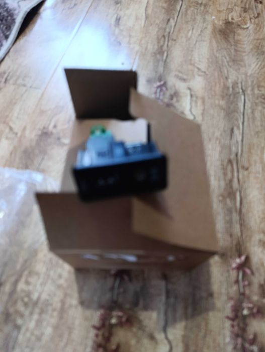 Adaptor multimedia USB,AUX-IN pentru Volswagen golf, audi.