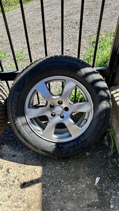 235/65/r17 iarna lauffen volvo