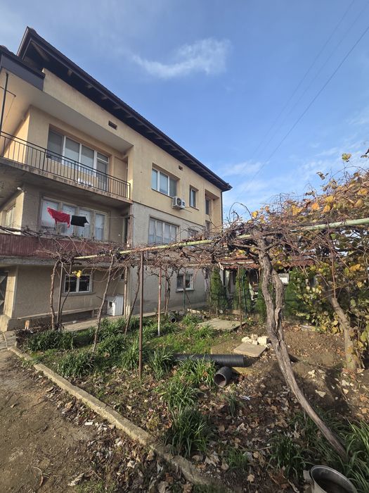 Продава се Етаж от къща в Добрич, Рилци - 734 кв.м за 91 €/кв.м - Снимка #8