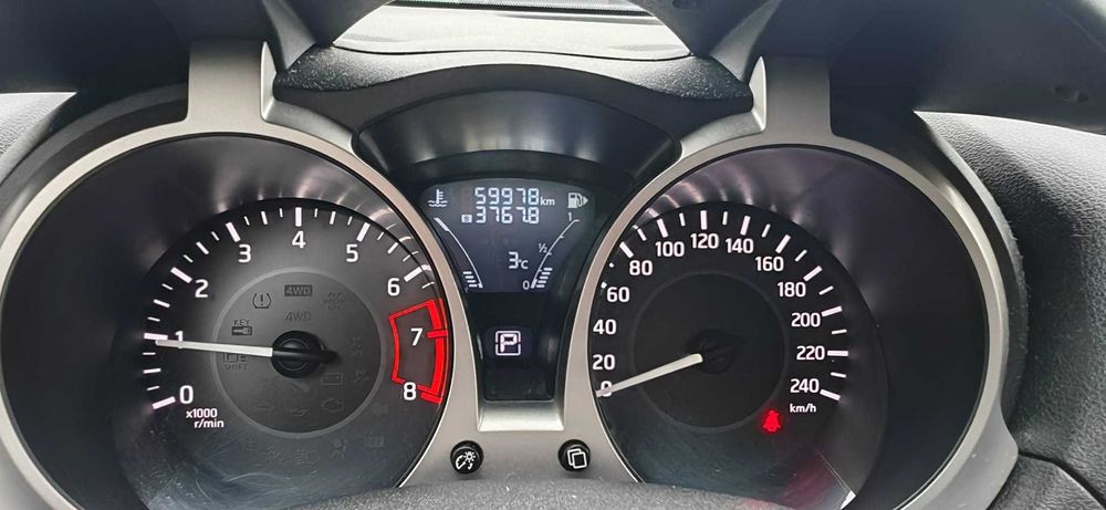 Nissan Juke 1.6 XTRONIC N-Connecta