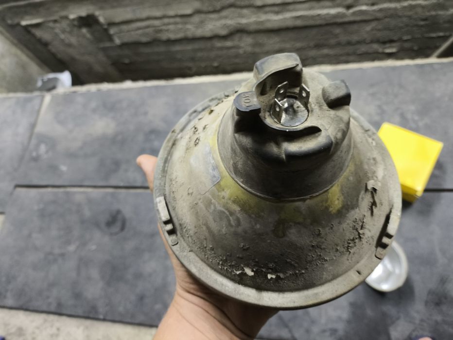 Продам фары на Паджеро 2