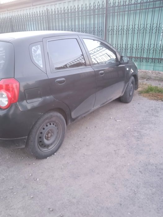 Продам chevrolet aveo 2013 года