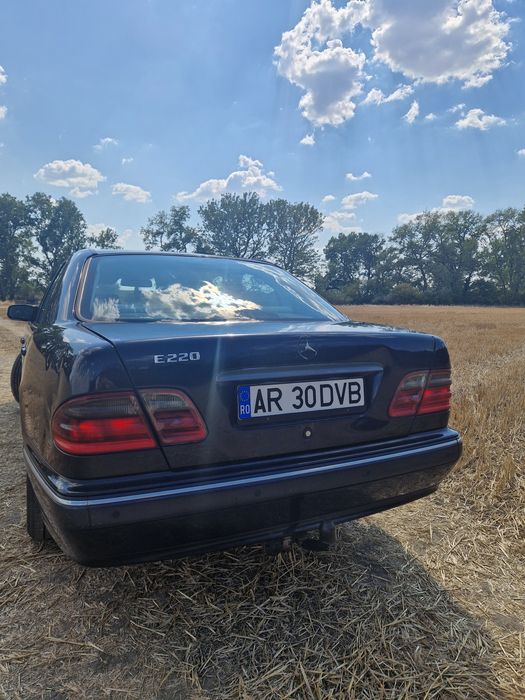 MERCEDES-BENZ E-Class 2001 — imagine 2
