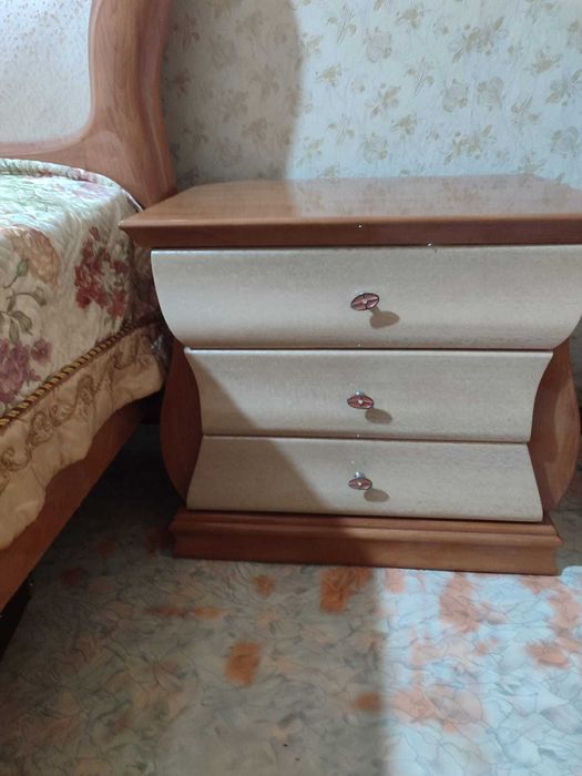 Спальный гарнитур в хорошем состоянии