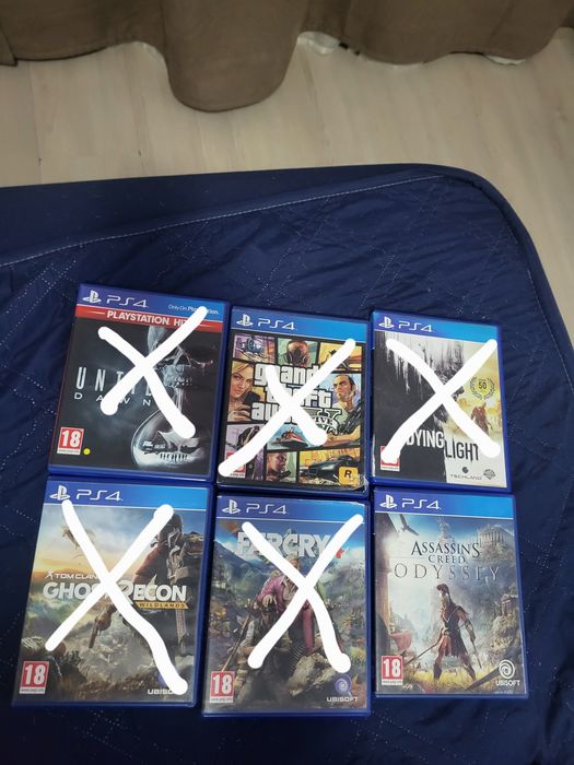 Vând jocuri pentru PlayStation 4 noi