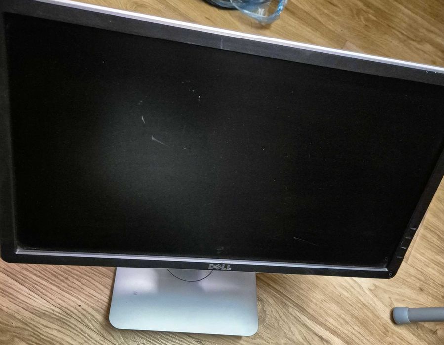 Монитор Dell 19" ips led