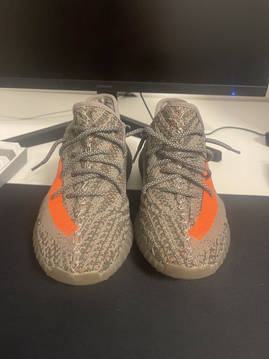 Vand sau SCHIMB Adidas Yeezy 350