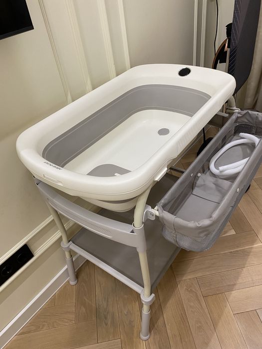 Детская кровать и ванночка