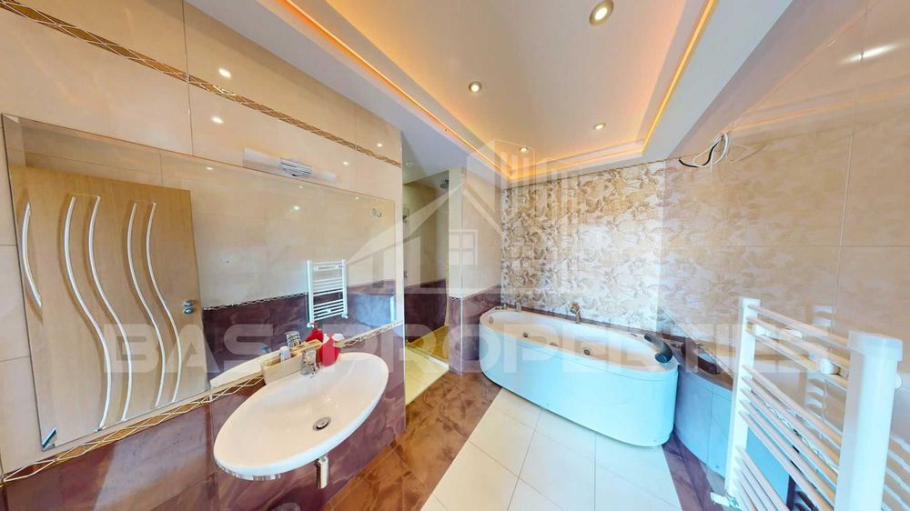 Продава се Многостаен апартамент в София, Център - 356 кв.м за 2290 €/кв.м - Снимка #15