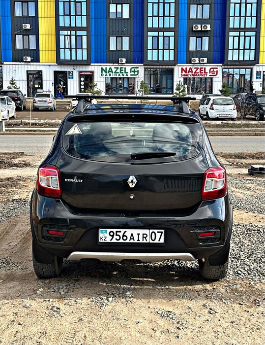 Renault-Sandero/Stepway,АВТОМАТ,2015г