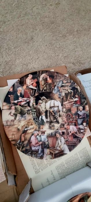 Farfurii decorative set 12 buc portelan